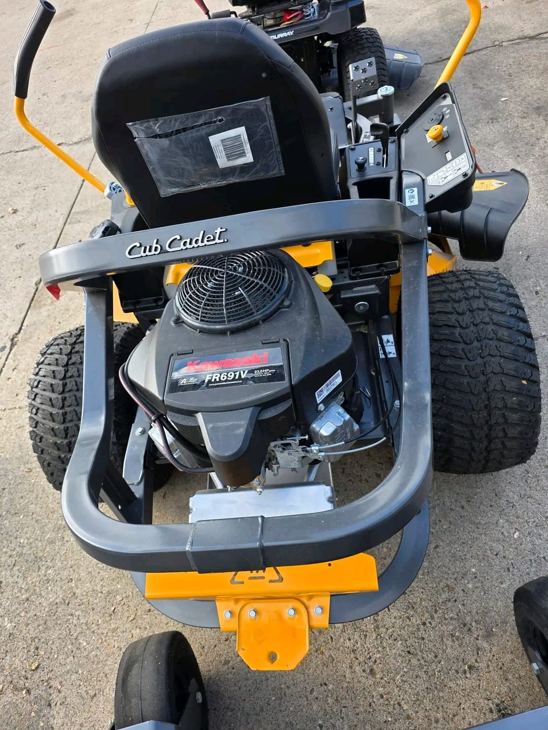 Brand New Cub Cadet Ultima ZT1 42" Zero-Turn Mower for sale $2000 š„ - Image 5