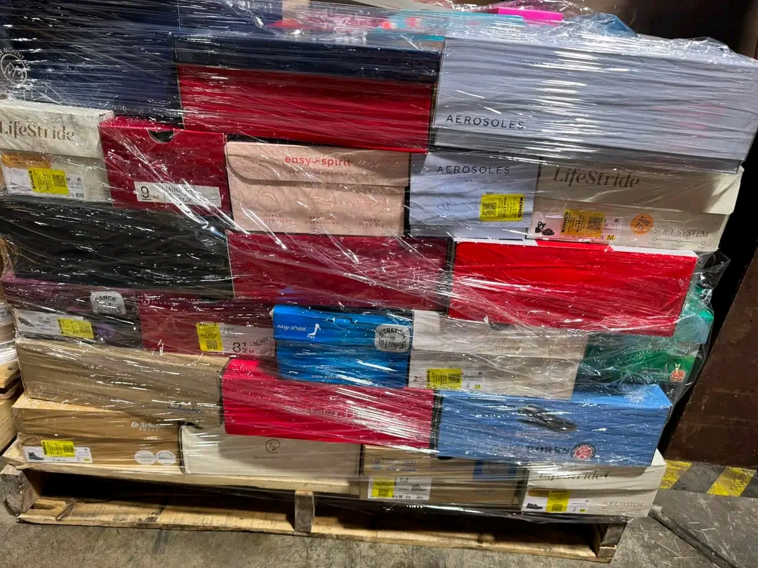 Wholesale Customer Returns/ 100-Pair Sneakers Pallet | Only $899 - Image 2