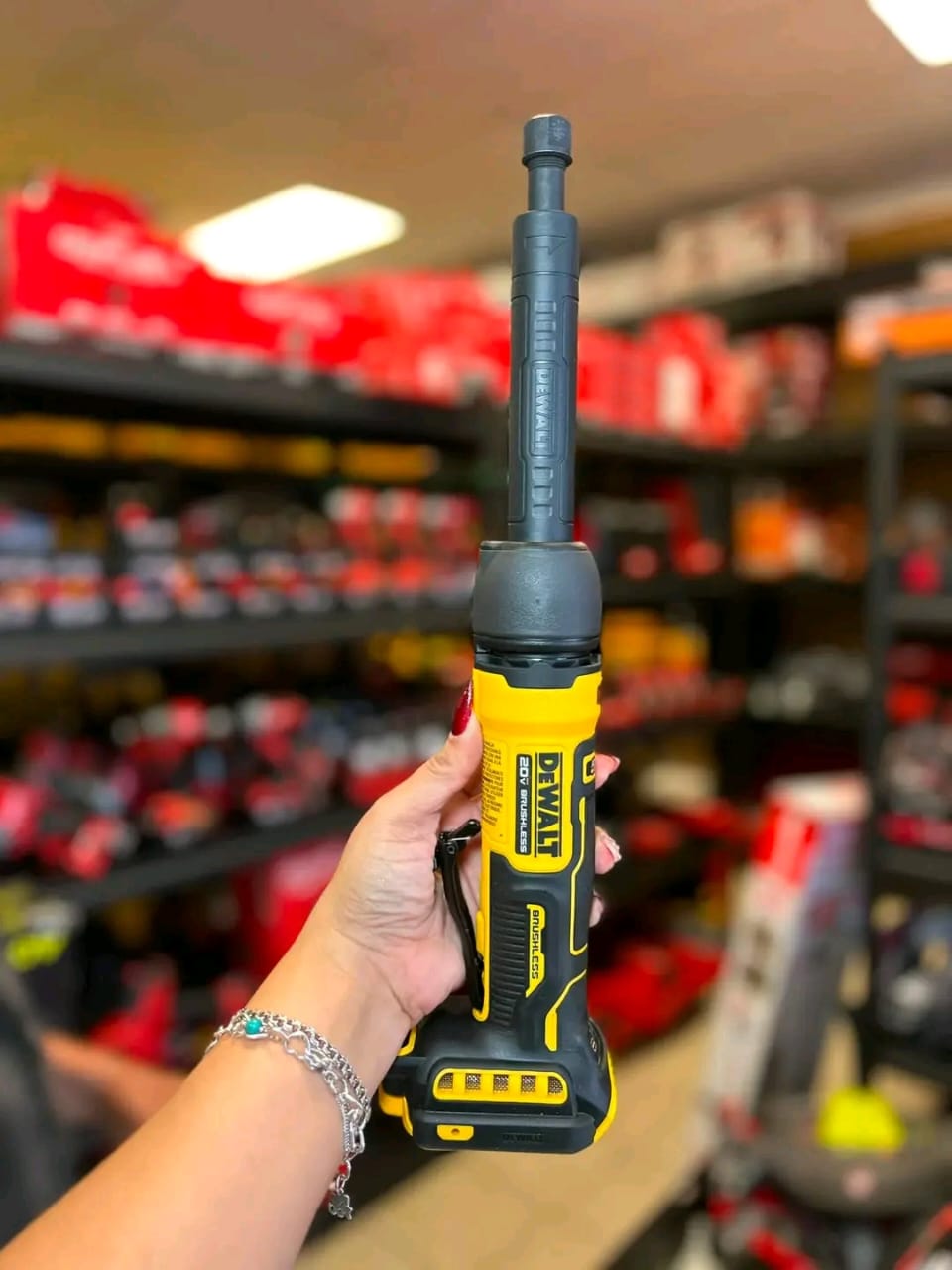 DEWALT 20V MAX Extended Die Grinder – 1/4-Inch Cordless Die Grinder for Sale | $150 - Image 3